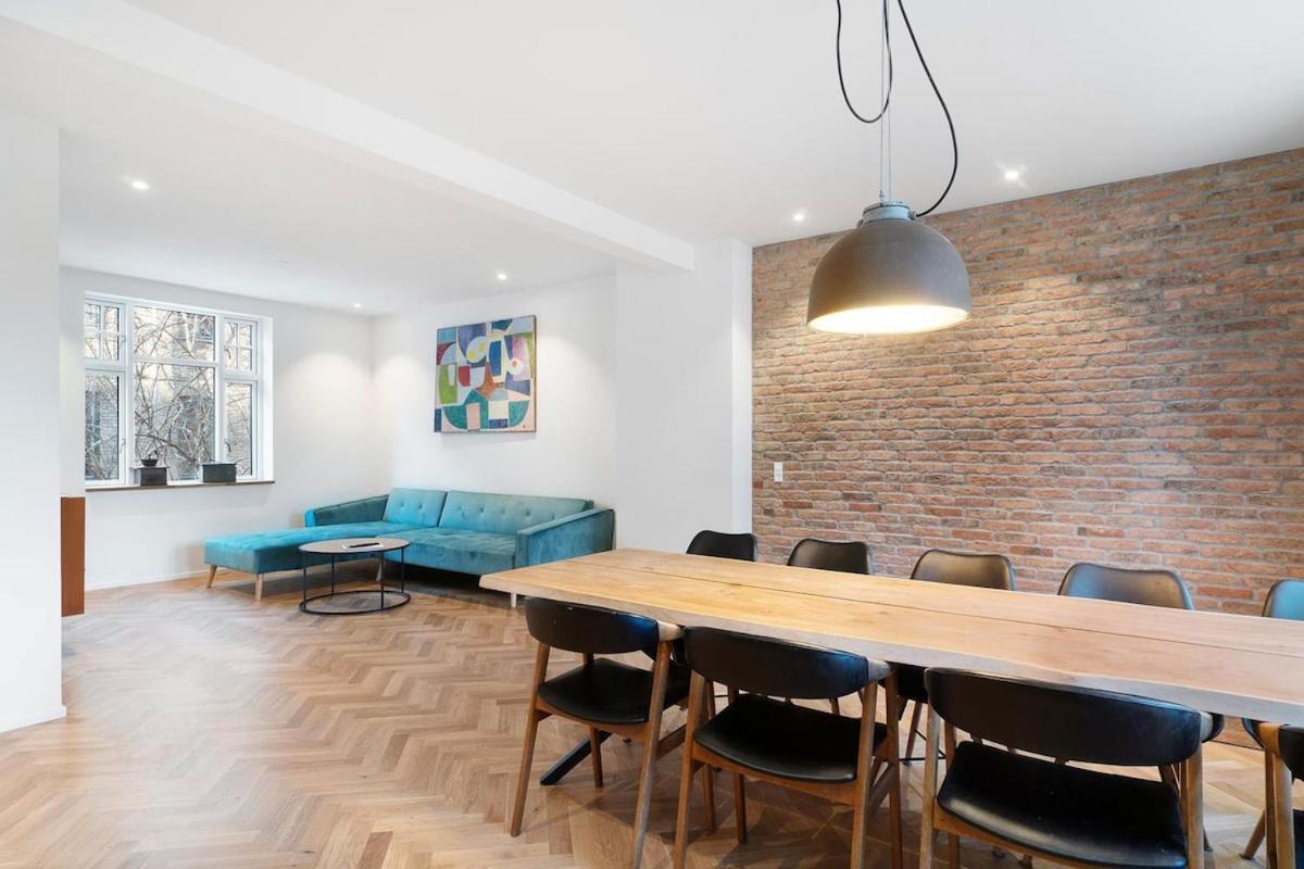 Apartment Luxurious 143 Sqm In *