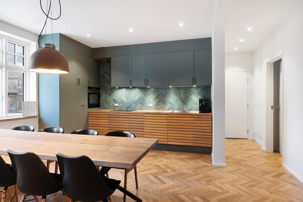 Apartment Luxurious 143 Sqm In *